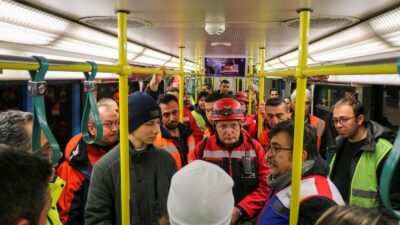 Bursa Büyükşehir Belediyesi iştiraki BURULAŞ tarafından Bursaray hattında gerçekleştirilen yangın