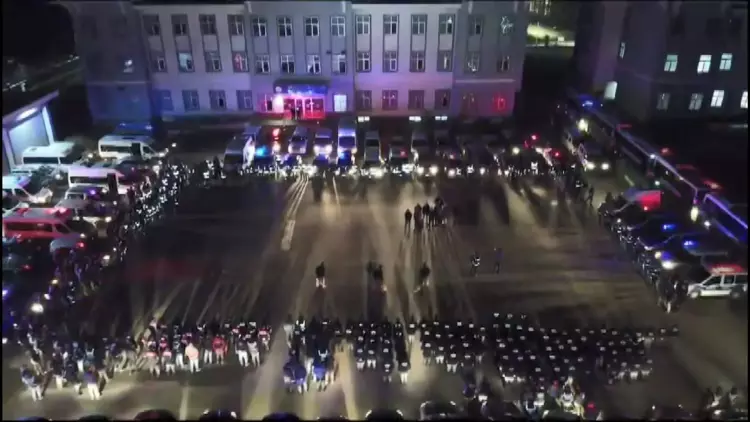 Kent genelinde düzenlenen bin personelin katıldığı geniş çaplı uyuşturucu operasyonunda