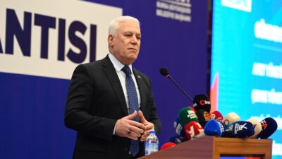 Bursa Büyükşehir Belediye Başkanı Mustafa Bozbey, son günlerde bazı CHP’li