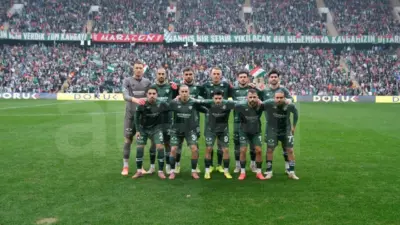 TFF 2. Lig’de mücadele eden Bursaspor, sahasında konuk ettiği Yeni