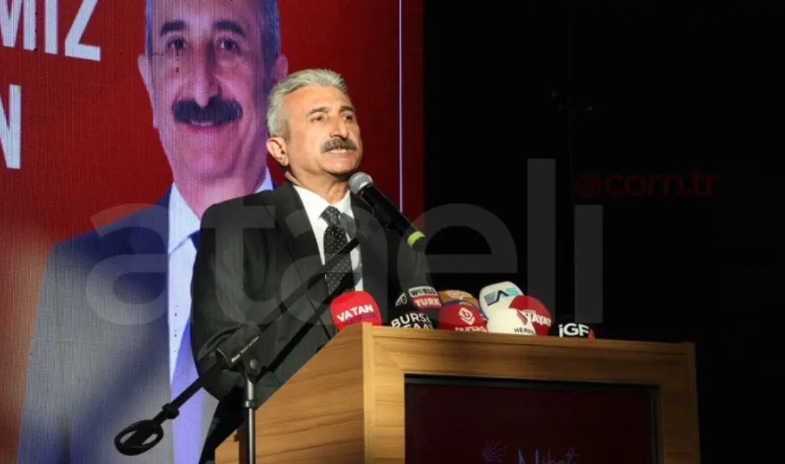 CHP Bursa İl Başkanı Nihat Yeşiltaş, okulların 15 tatil dönemine
