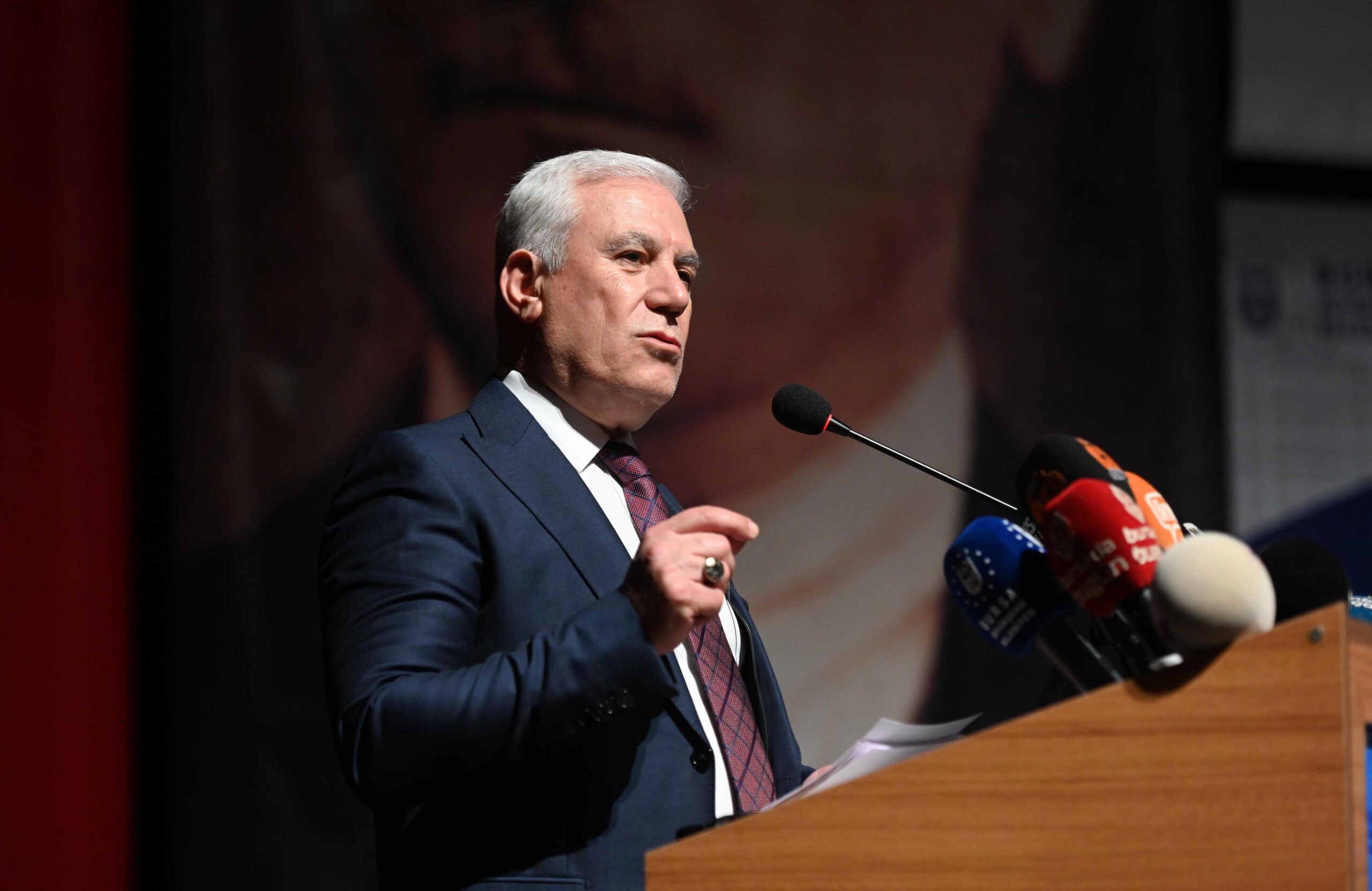 35163 M T Y3 Y T Q3 Nz 2