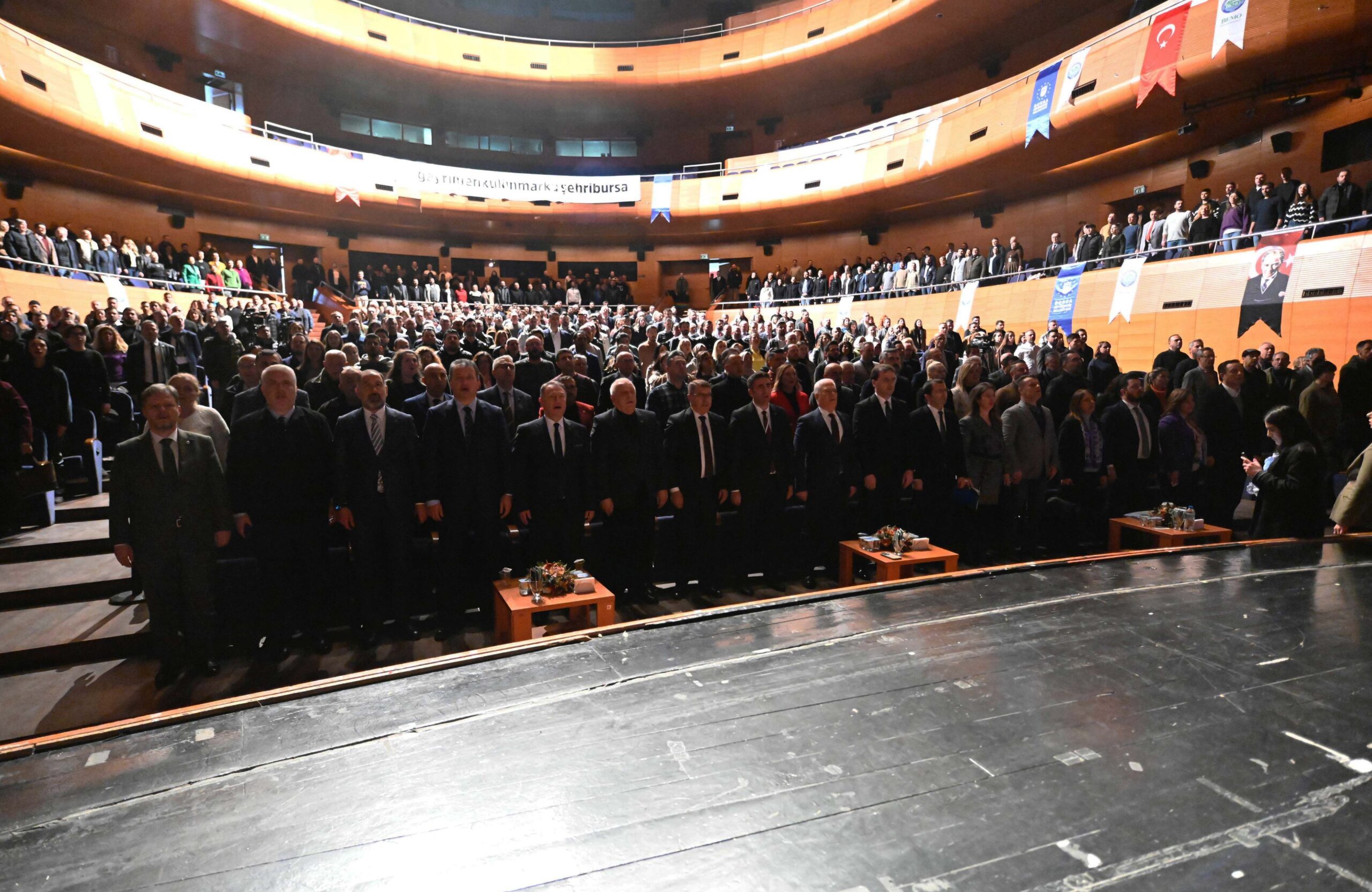 35163 M T Y3 Y T Q3 Nz