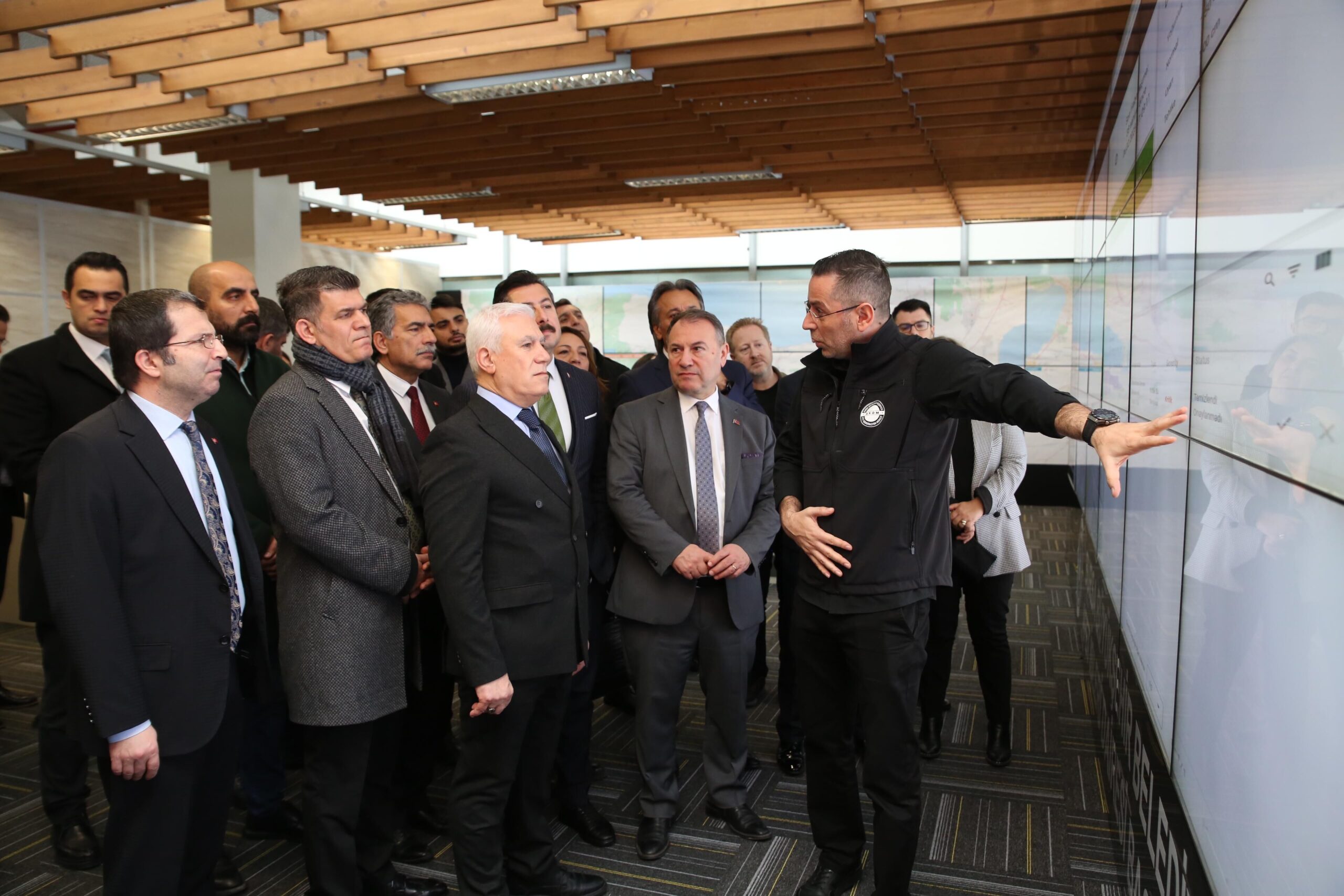 35164 M T Y3 Y T Q3 Zm 8