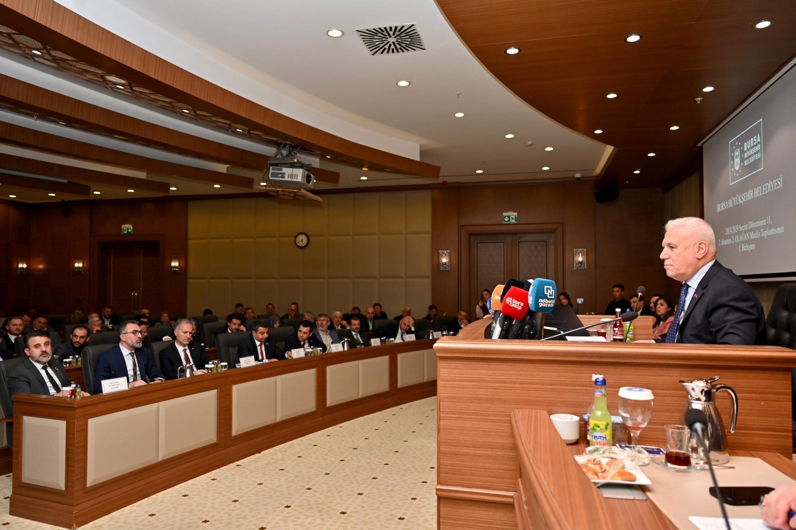 35201 M T Y3 Y W Uz M T 2