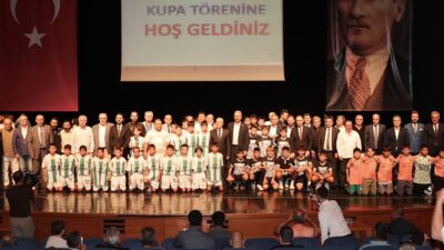 Bursa Amatör Spor Kulüpleri Federasyonu 2024-2025 Futbol Müsabakaları Kupa Töreni'nde