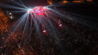 Bursa Büyükşehir Belediyesi ve Nilüfer Belediyesi tarafından düzenlenen “Cumhuriyet Yürüyüşü”ne