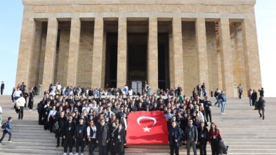 Ulu Önder Mustafa Kemal Atatürk’ün “Bütün ümidim gençliktedir” ifadesinde vurguladığı