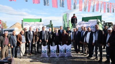 Bursa Büyükşehir ve Mustafakemalpaşa Belediyesi iş birliğiyle 179 çiftçiye yüzde