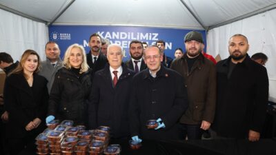 Bursa Büyükşehir Belediyesi, Regaip Kandili dolayısıyla 17 ilçede vatandaşlara tatlı
