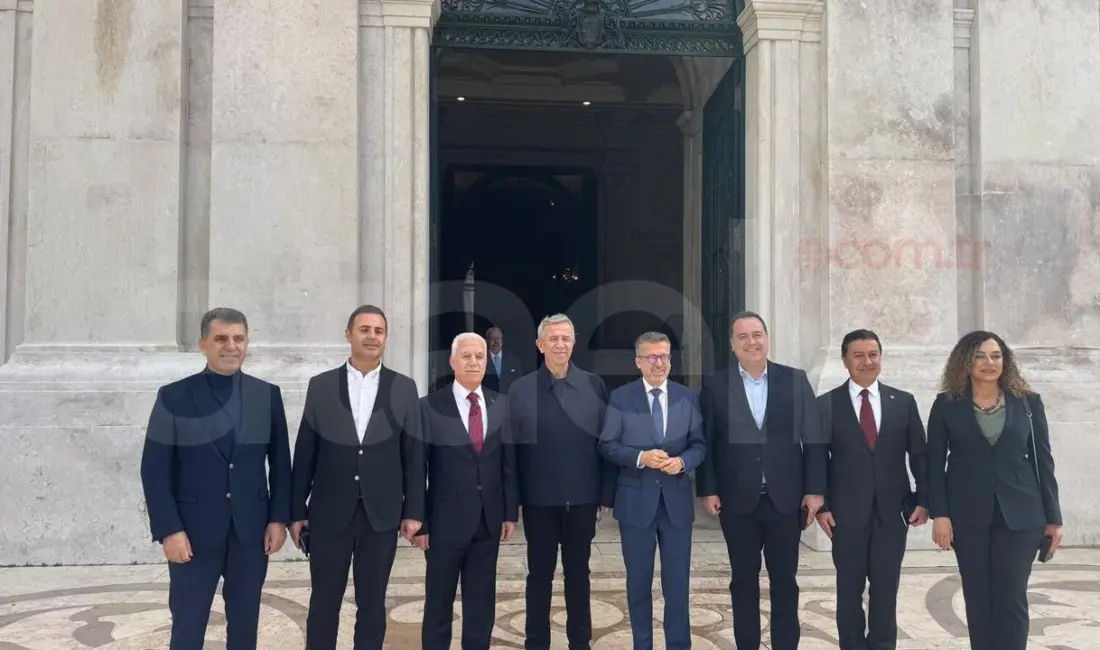 Mustafa Bozbey, Tarihi Kentler Birliği tarafından Portekiz ve İspanya’ya düzenlenen