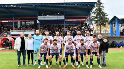 Bursa Süper Amatör Ligde zirvede yer alan Belediye Mustafakemalpaşaspor, 2025