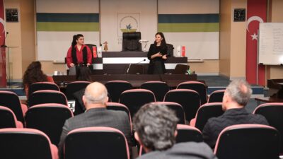 Osmangazi Belediyesi yöneticilerine, kadın hakları ve eşitlik konularında eğitim verildi.