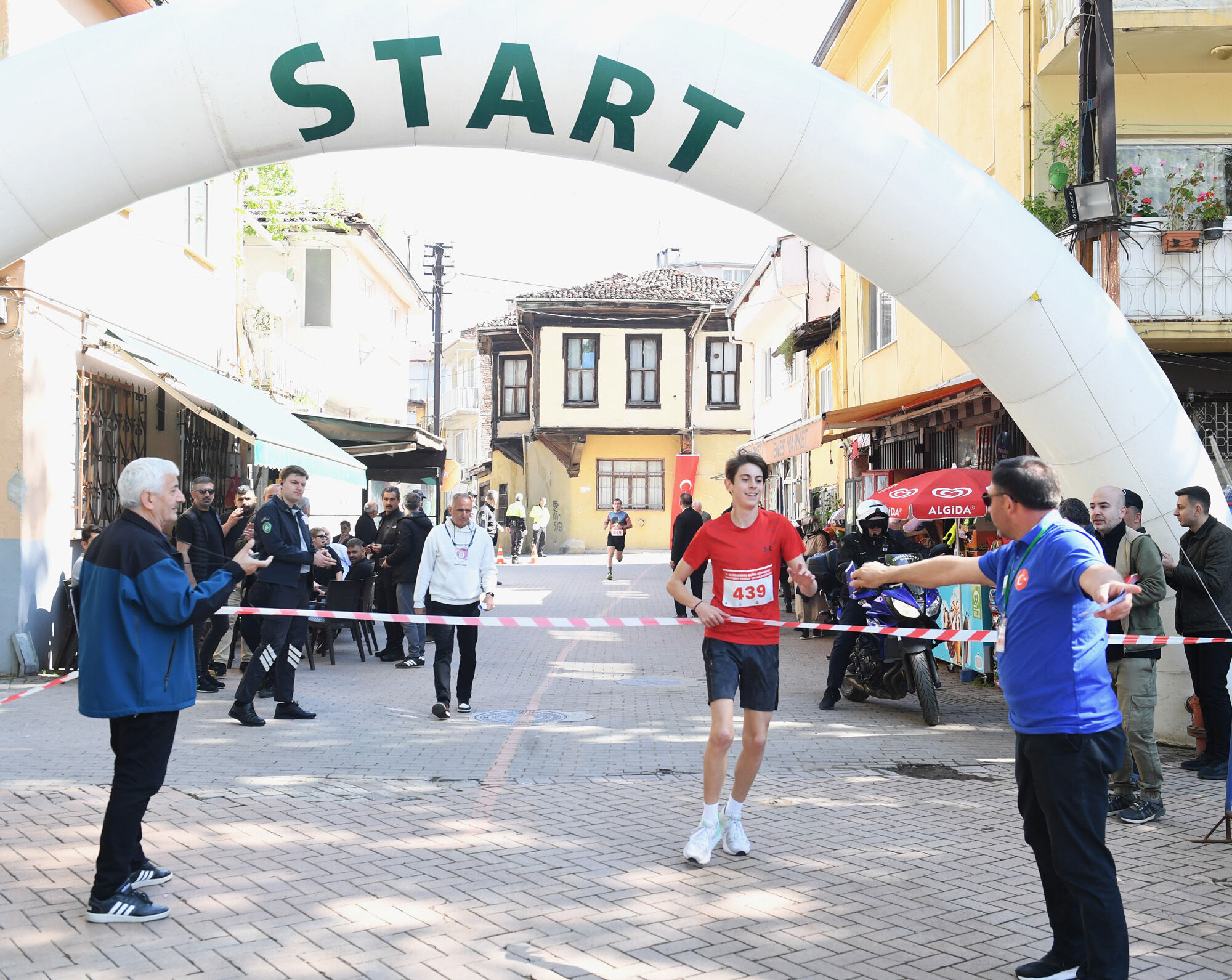 6818575E7C993885768418