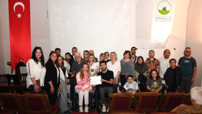 Dünyadaki ilk ve tek engelli kadın ralli pilotu olan Kübra