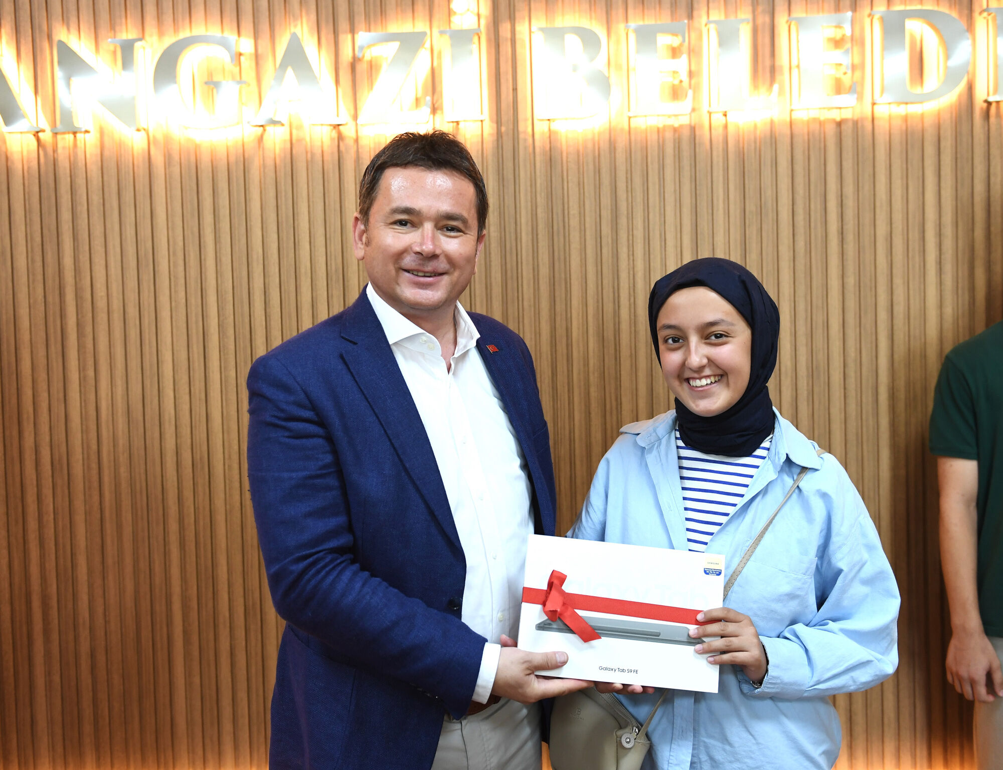 68906574Af333514767717