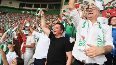 Osmangazi Belediye Başkanı Erkan Aydın, Bursaspor’a destek mesajı paylaştı. Başkan