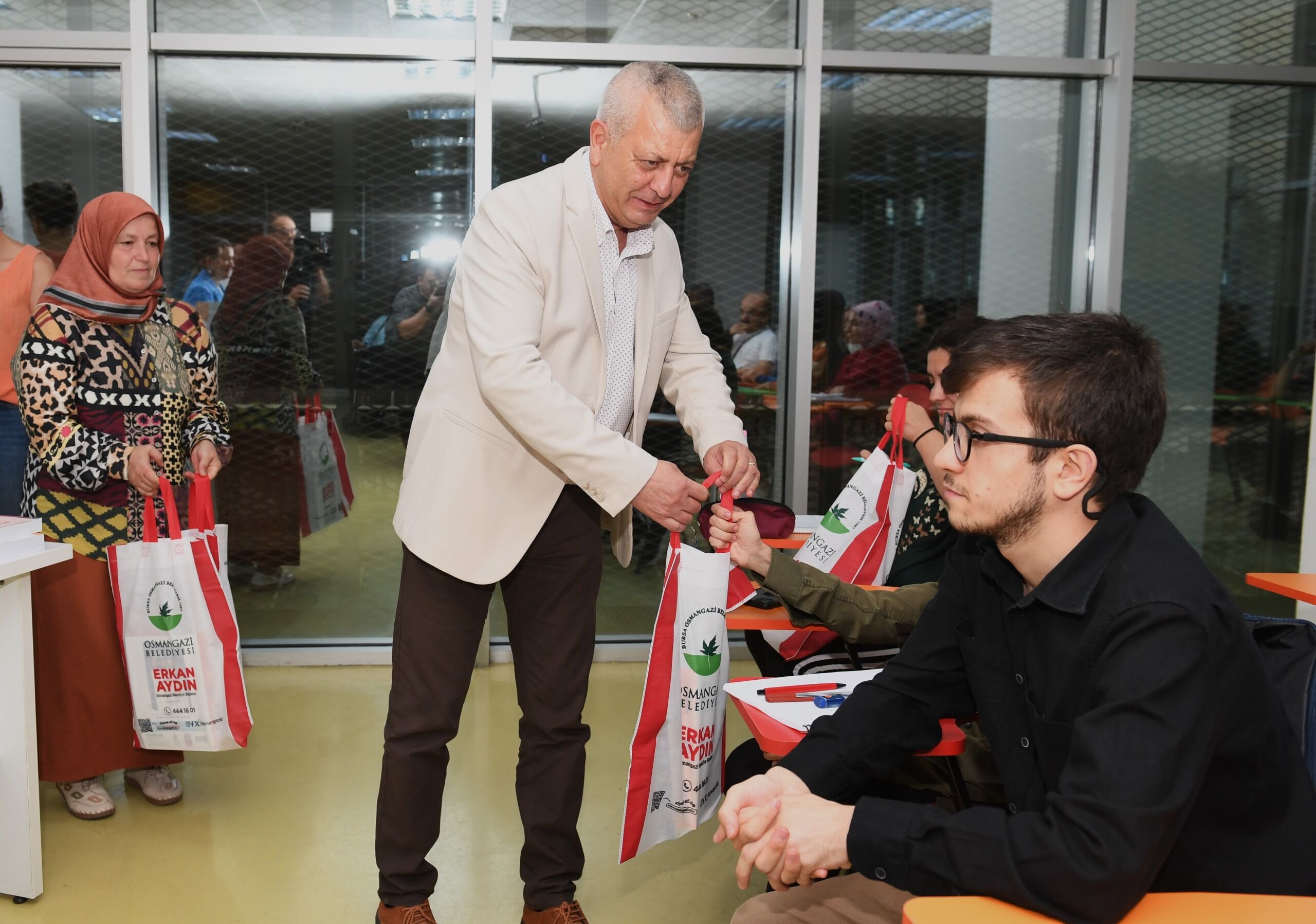 68Be6Fbb0E2F2340835996