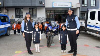 Eğitim faaliyetlerini hız kesmeden sürdüren Osmangazi Belediyesi, öğrenciler için hem