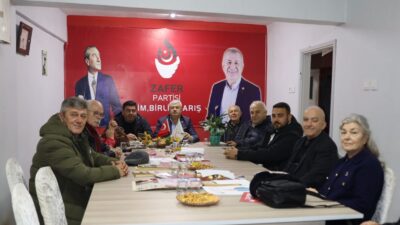 Cumhuriyet Halk Partisi heyeti, Zafer Partisi Kurucu Genel Başkanı Ümit