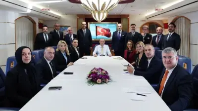 Cumhurbaşkanı Recep Tayyip Erdoğan, Körfez turu dönüşü uçakta gazetecilerin sorularını