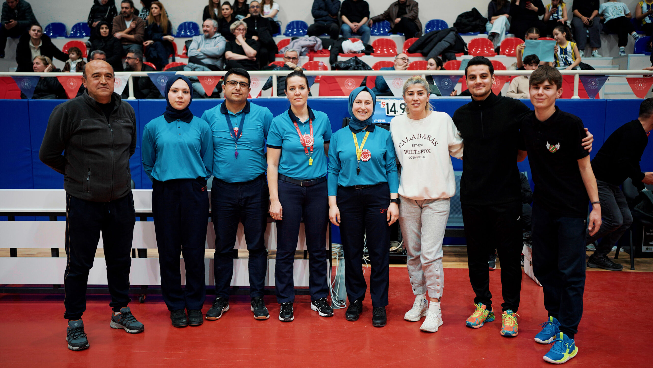 A X S09883.00 00 09 01. Still002