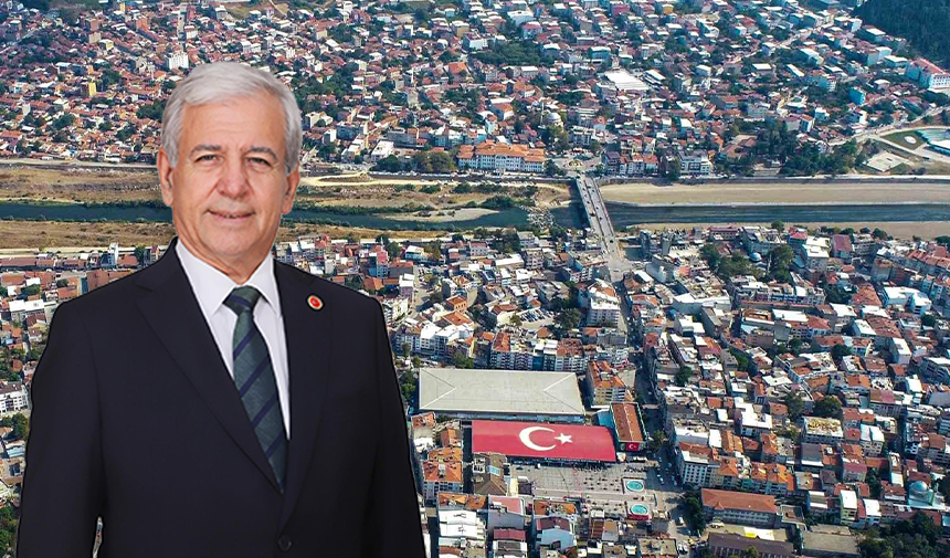 İYİ Parti Mustafakemalpaşa İlçe Başkanı Adnan Akın, 24 Kasım Öğretmenler