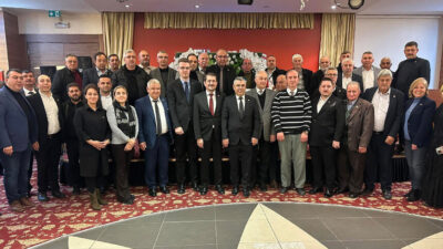 Bursa Mustafakemalpaşalılar Derneği (PAŞADER) tarafından düzenlenen geleneksel iftar yemeği bu