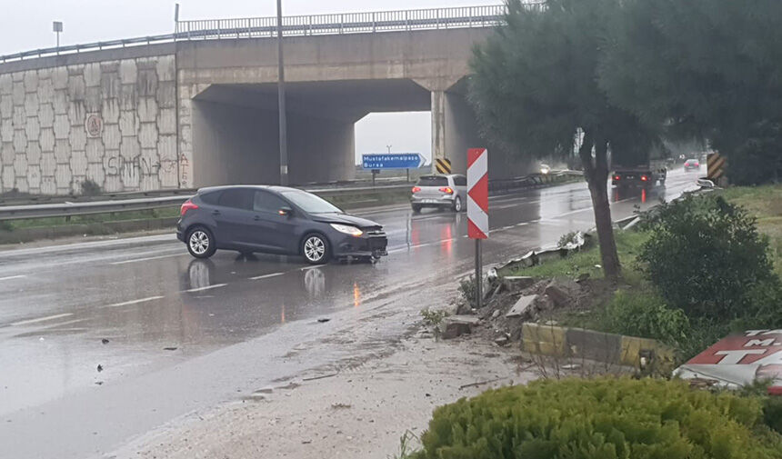 Bursa - İzmir yolunda aynı yerde bir kaza daha!