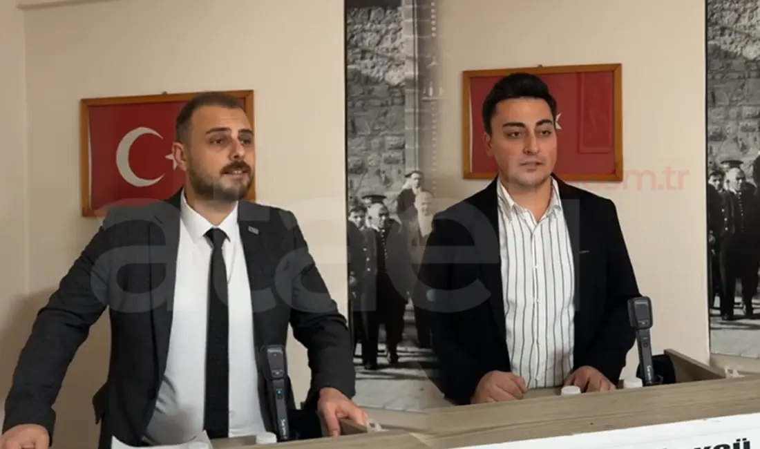 Atatürkçü Düşünce Derneği (ADD) Mustafakemalpaşa Şube Başkanı Burak Gökmen, bugün