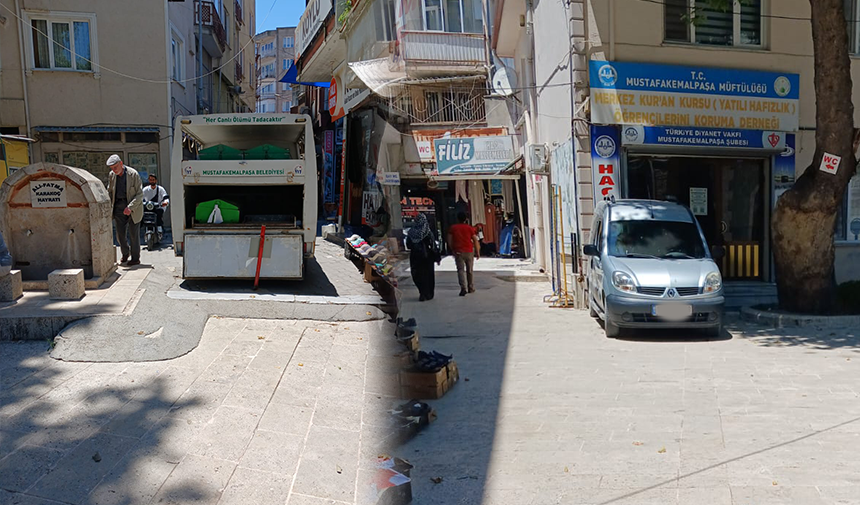 Mustafakemalpaşa’nın en kalabalık cenazelerine ev sahipliği yapan Şeyhmüftü Camii'nde yaşanan