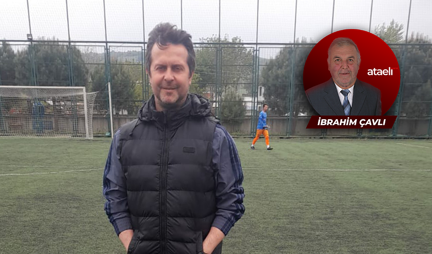 Futbolculuk kariyerine Akarspor'da başlayan ve Mustafakemalpaşaspor altyapısına transfer olan "Bebek