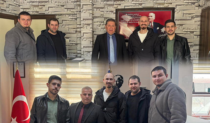 İlçemizde fotoğrafçılar, son dönemde artan korsan fotoğrafçılığa karşı seslerini yükseltti.