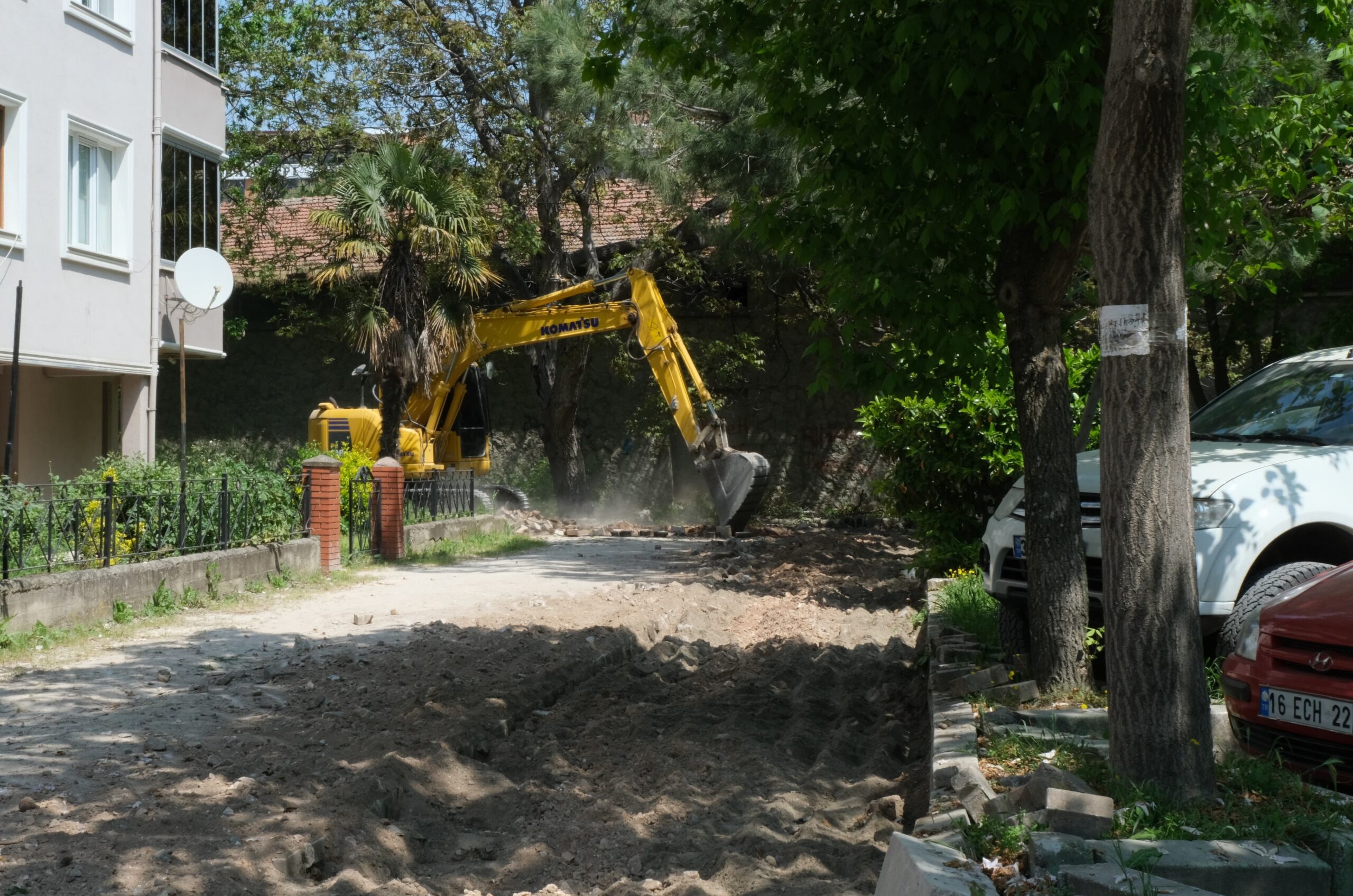 Başkan Erdem ‘’Altyapi Çalişmasi Bursa Caddesi̇nde Bi̇tecek” (1)