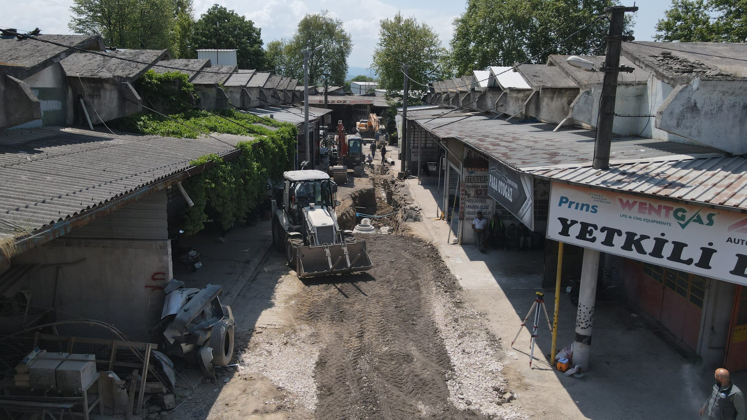 Başkan Erdem ‘’Altyapi Çalişmasi Bursa Caddesi̇nde Bi̇tecek” (5)