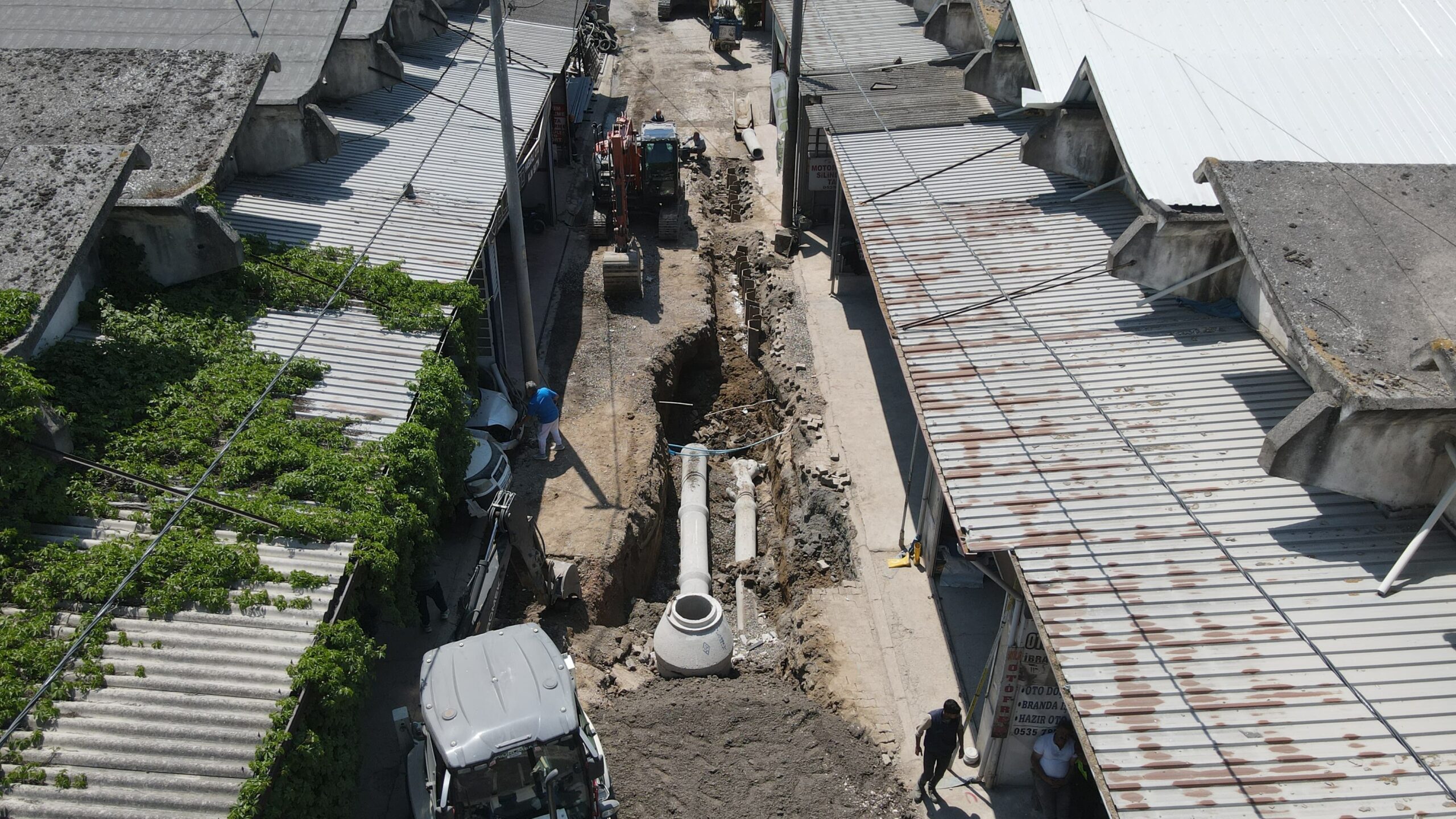 Başkan Erdem ‘’Altyapi Çalişmasi Bursa Caddesi̇nde Bi̇tecek” (6)