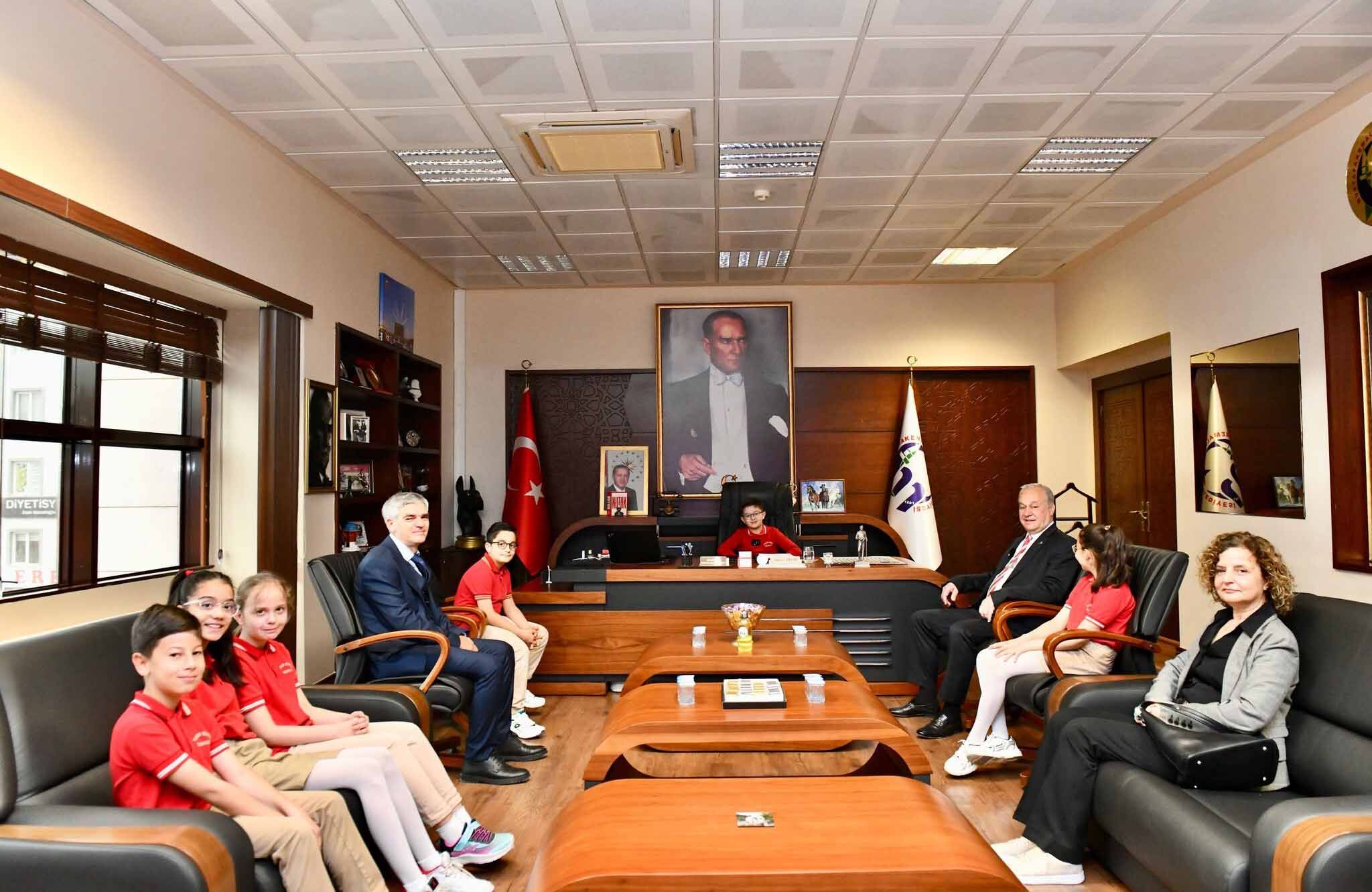 Başkan Erdem Koltuğu Yusuf Gündoğduya Devretti̇ (5)