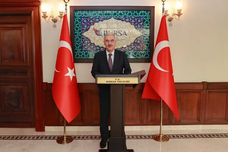 Bursa Nin Yeni Valisi Erol Ayyildiz Goreve Basladi 1724222138 301 Large
