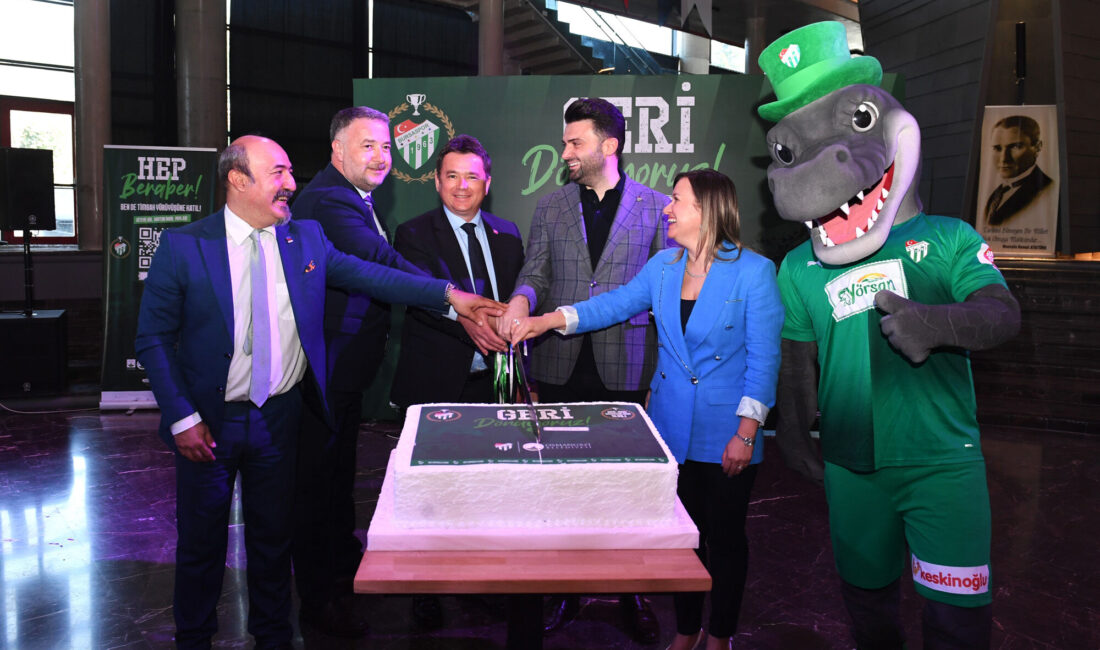 Bursaspor’un Süper Lig’de şampiyon oluşunun 15’inci yıl dönümünde Osmangazi Belediyesi
