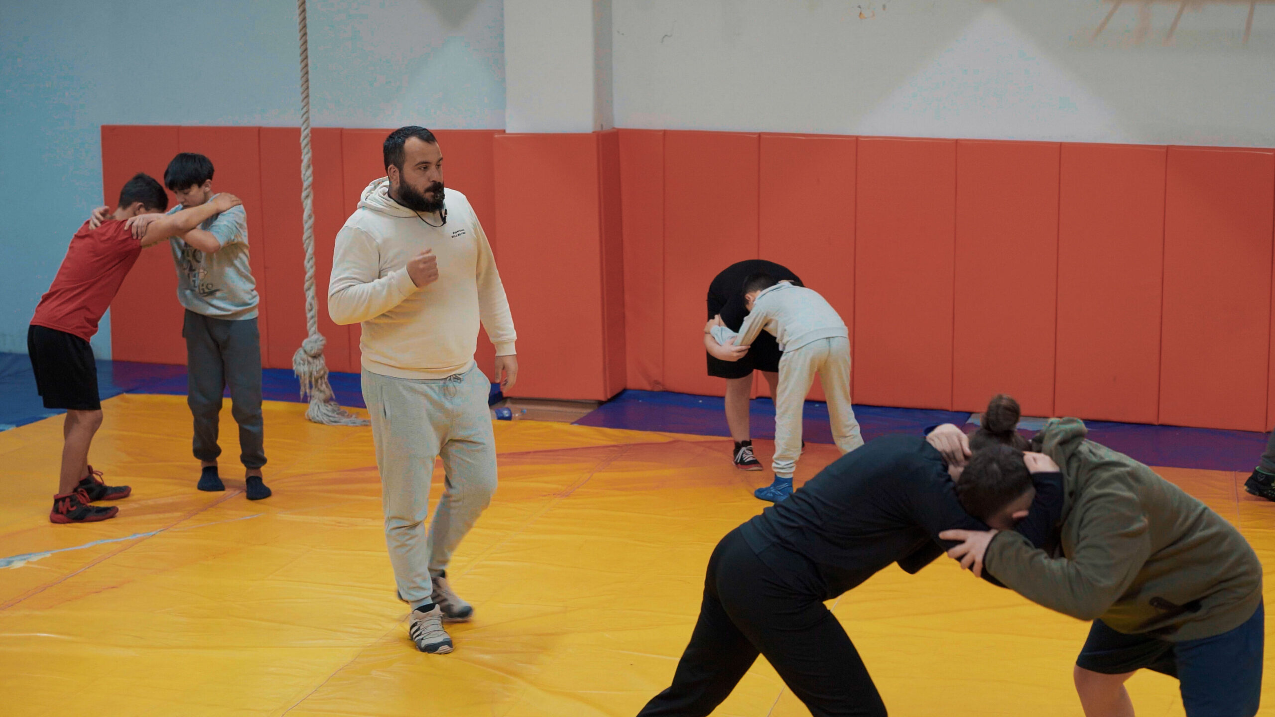 C0004.00 00 27 06. Still001