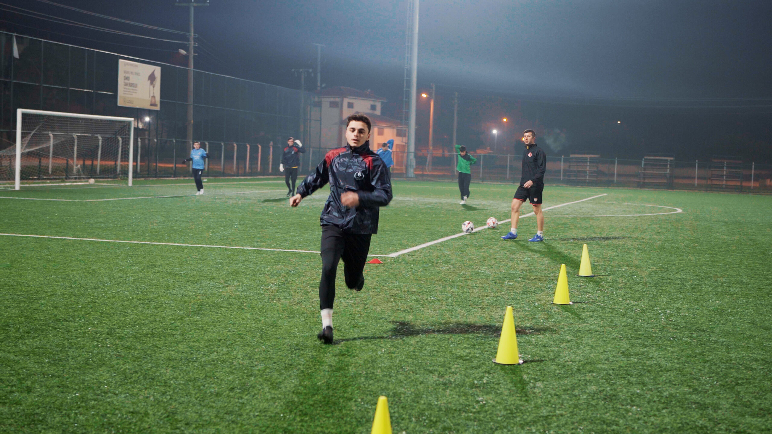 C0007.00 00 06 15. Still005