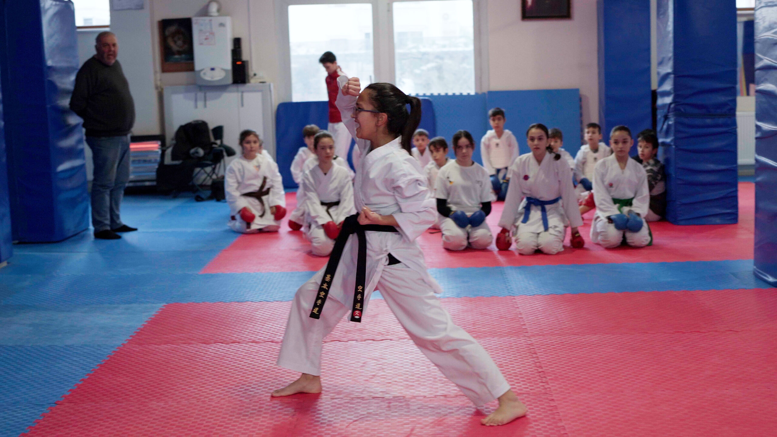 C0026.00 02 39 10. Still008