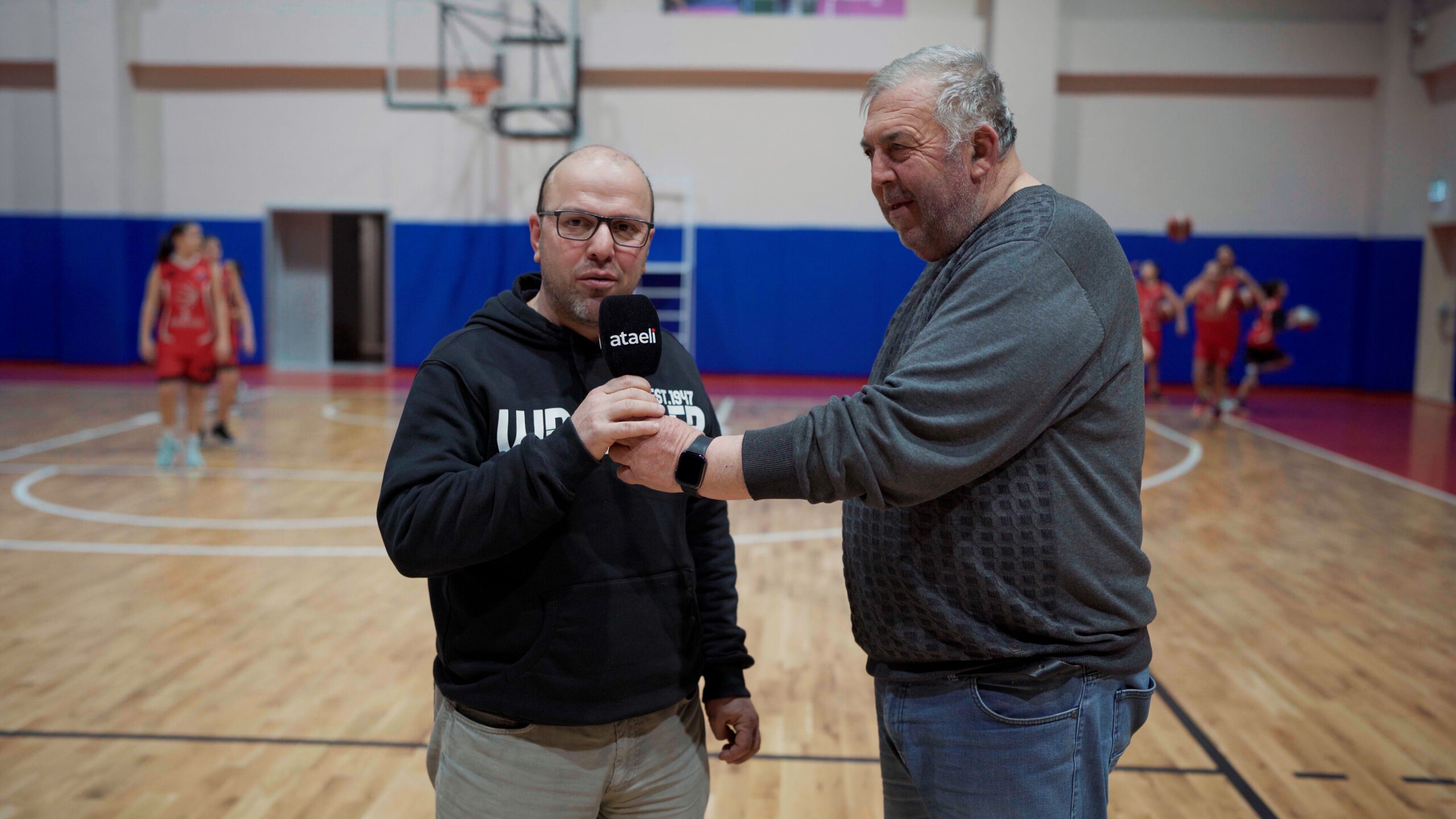 C0027.00 00 40 14. Still004