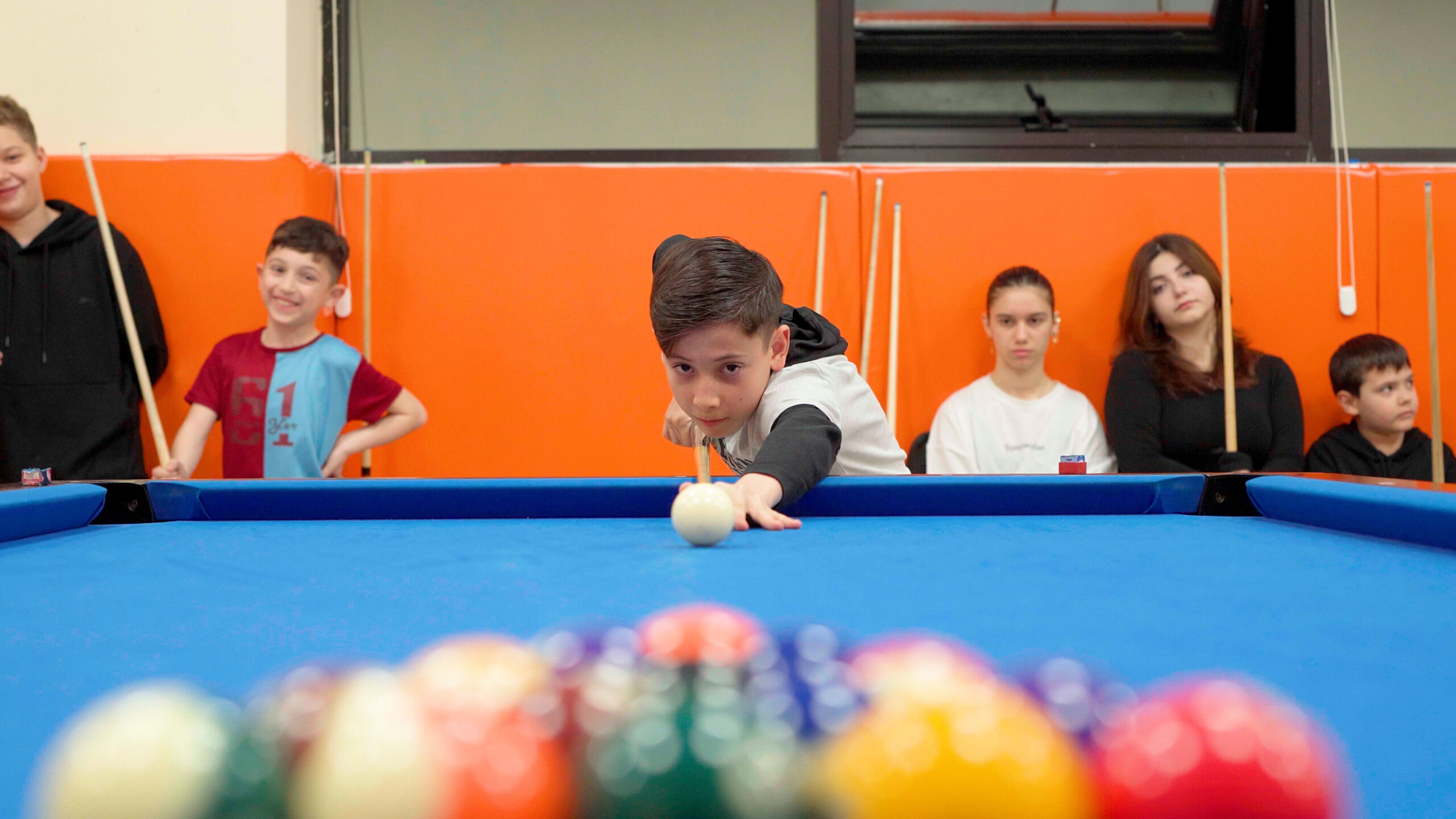 C0071.00 00 12 03. Still005