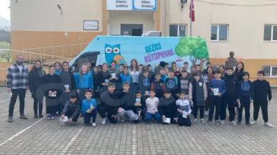 Nilüfer Belediyesi’nin düzenlediği “Çocuklara Kitap Söyleşileri”nin konuğu Melis Sena Yılmaz