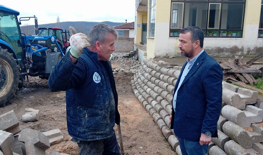 Yakın sürede AK Parti Mustafakemalpaşa İlçe Başkanığı'nın ve İlçe Başkanı