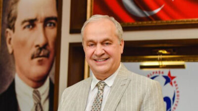 Mustafakemalpaşa Belediye Başkanı Şükrü Erdem, 15 Haziran Babalar Günü dolayısıyla