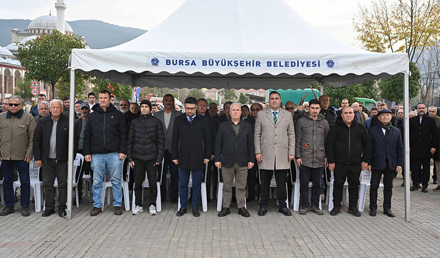 Bursa Büyükşehir Belediyesi, kırsal kalkınmayı desteklemek amacıyla çilek fidesi, kestane,