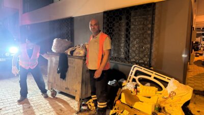 Mustafakemalpaşa’da gece gündüz demeden çalışan temizlik işçileri, hemşehrilerimize önemli bir