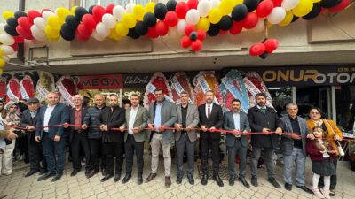 Mustafakemalpaşa’da Fevzipaşa Caddesi üzerinde yan yana konumlanan Mega Elektrik ve